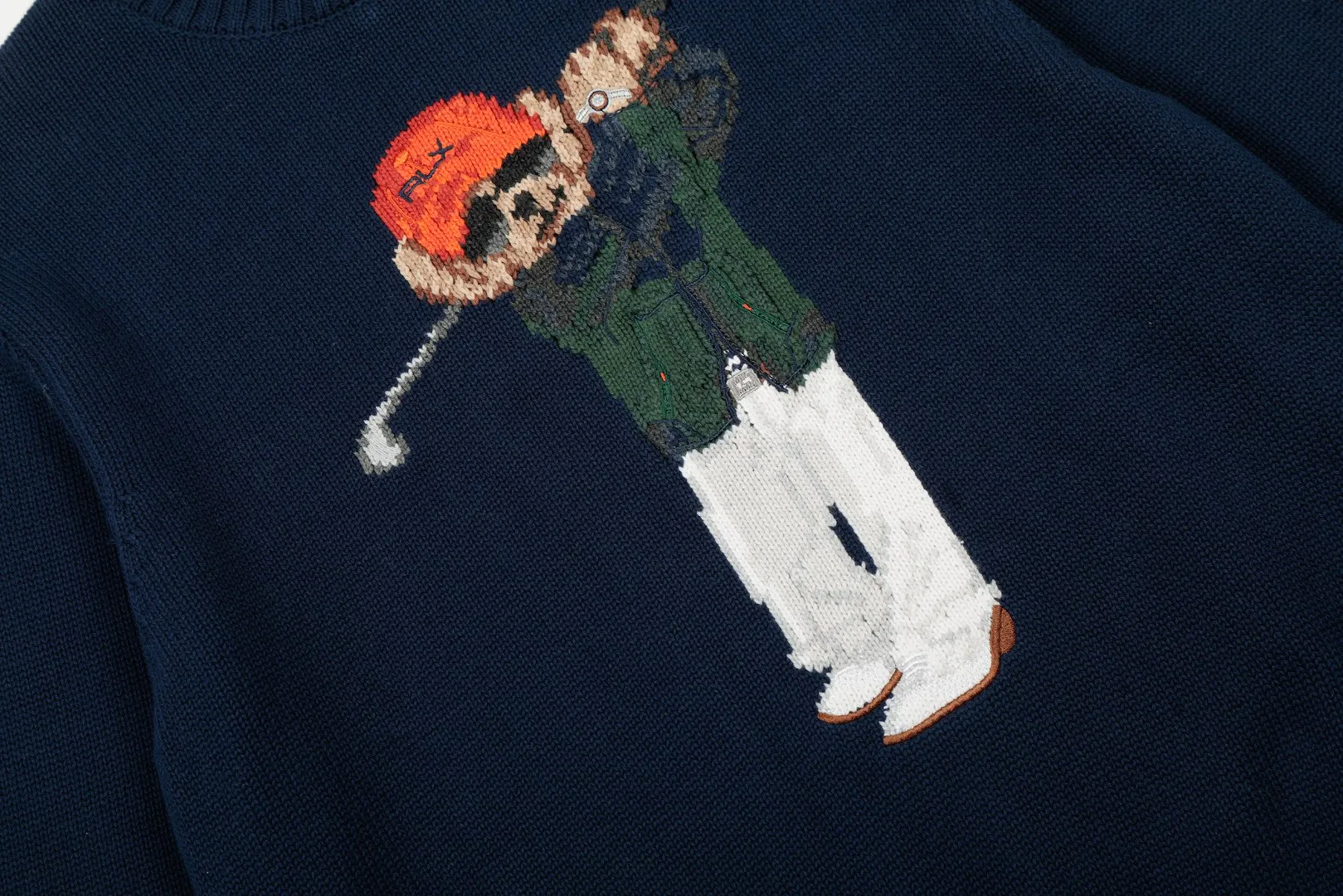 P470 top quality" Style number: DS882# (not off the shelves all year round) [Ralph Lauren heavy industry bear golf autumn and winter couple's knitted crew neck sweater] ✅Ralph Lauren Ralph Lauren classic basic bear heavy craftsman and women's couple's same style knitted sweater ✅Main supplier platform live broadcast wholesale entity out of stock will be replenished not removed from the shelf ✅ZP quality 1:1 version can scan the code to enter the GF website Counter quality ✅Detailed quality is the only one in Guangzhou Imported quality cotton yarn Focus on high-end, cost-effective, and good quality. Needless to say, the version is restored to the original version. The maximum size can be worn up to 190 pounds. Loose, comfortable and stress-free. ✅The upper body is simple and easy to match. A must-have for men. Good-looking clothes are never picky. A must-have for couples. Recommended for wardrobe. Size: S-XL Color: Navy